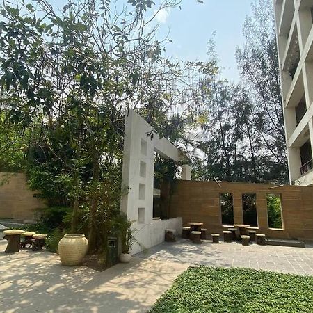 Elegant Xanadu Studio 604 -Pool, Airport, Cc2 Mall Apartment Kolkata Exterior photo