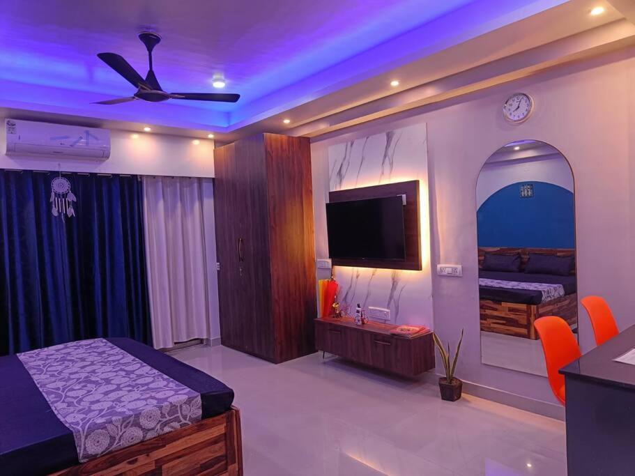 Elegant Xanadu Studio 604 -Pool, Airport, Cc2 Mall Apartment Kolkata Exterior photo